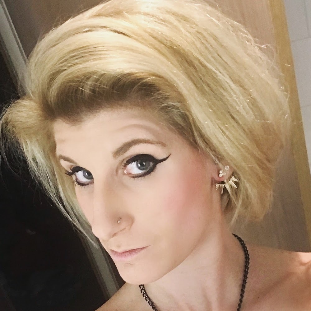 Meet your Posher, Whitney